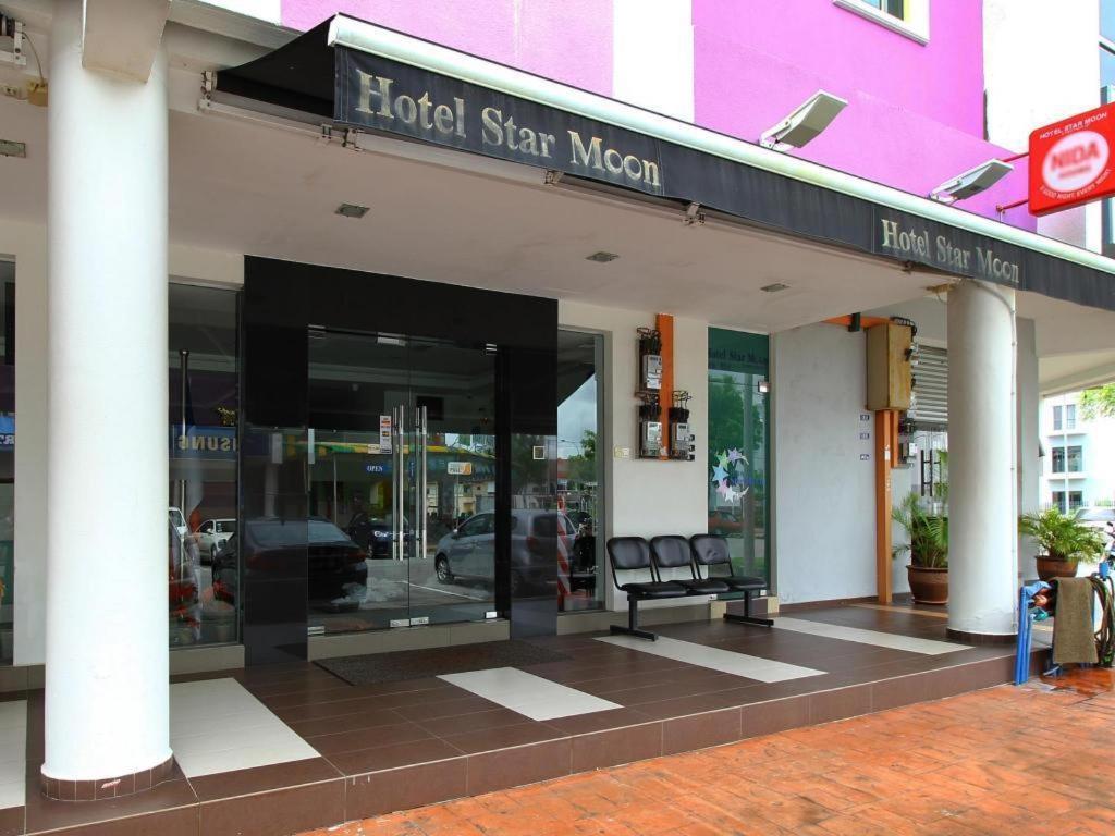 Hotel Star Moon ملقا المظهر الخارجي الصورة