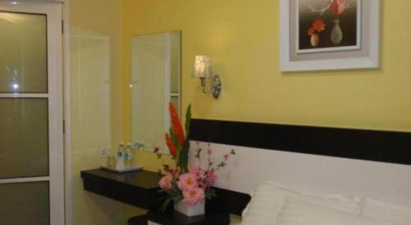 Hotel Star Moon ملقا المظهر الخارجي الصورة