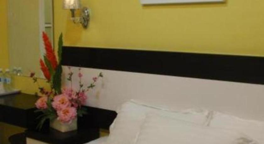 Hotel Star Moon ملقا المظهر الخارجي الصورة